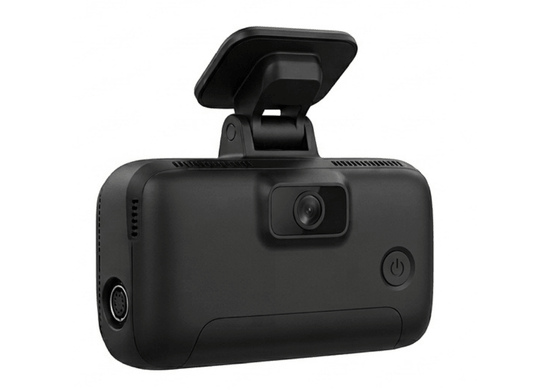 SAFEGLANCE⁺ dashcam in a vehicle